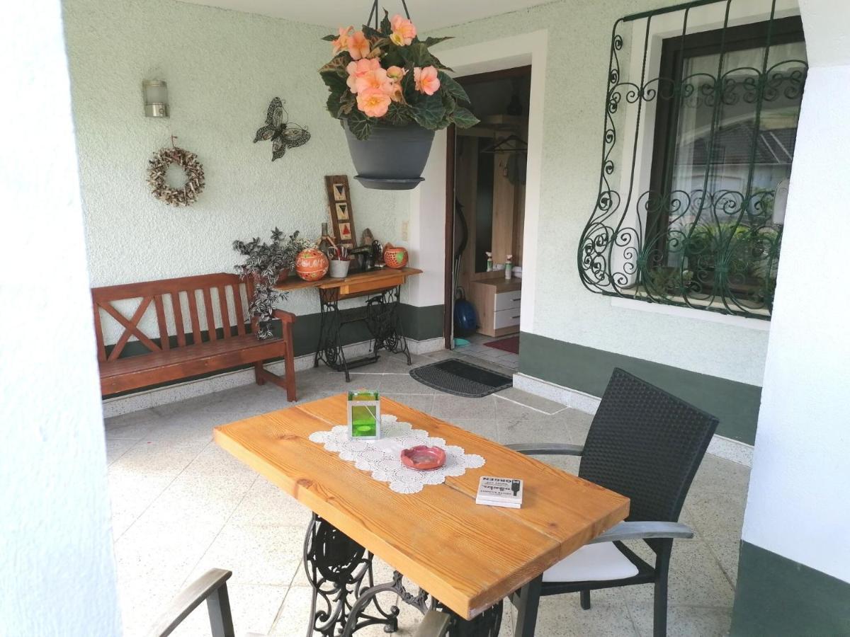 Cosy Apartment In Oed Hling With Garden Mauer bei Amstetten Exterior foto