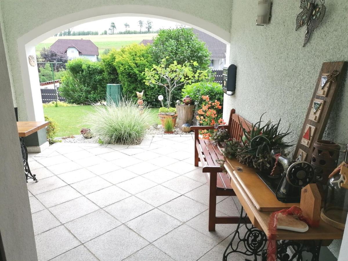 Cosy Apartment In Oed Hling With Garden Mauer bei Amstetten Exterior foto